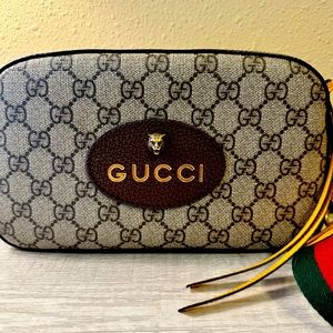 Neo Vintage GG Supreme messenger bag